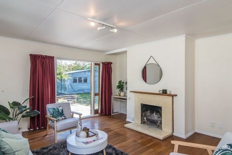 Photo of property in 11 Maire Street, Otaki, 5512