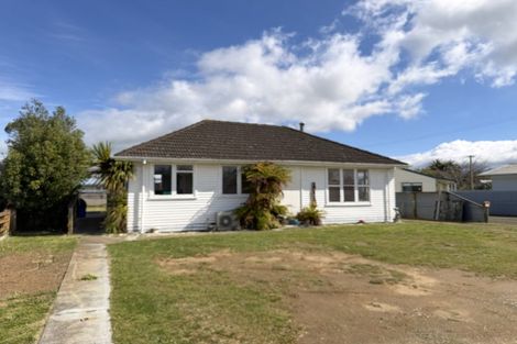 Photo of property in 16 Robertshawe Crescent, Dannevirke, 4930