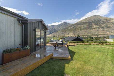 Photo of property in 9 Clover Lane, Lake Hayes, Queenstown, 9304