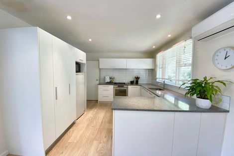 Photo of property in 17 Landsdowne Terrace, Cashmere, Christchurch, 8022