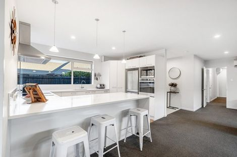 Photo of property in 51 Carradale Avenue, Broomfield, Christchurch, 8042