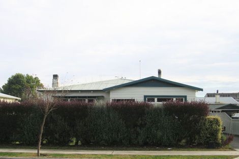 Photo of property in 824 Caroline Road, Mayfair, Hastings, 4122