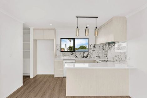 Photo of property in 10c White Road, Manurewa, Auckland, 2102