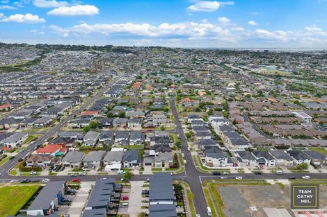 Photo of property in 6 Papa Takaro Lane, Flat Bush, Auckland, 2019