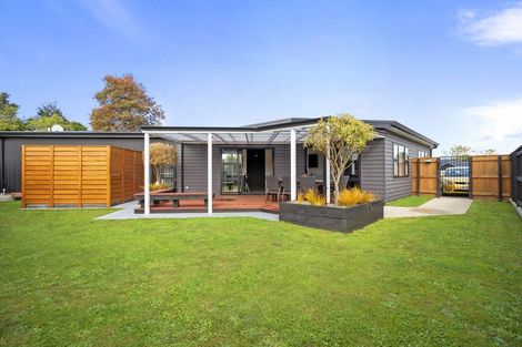 Photo of property in 4 Waimarama Court, Roslyn, Palmerston North, 4414