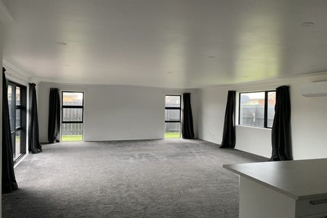 Photo of property in 19a Chestnut Close, Kelvin Grove, Palmerston North, 4414