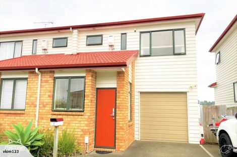 Photo of property in 20/22 Northcross Drive, Oteha, Auckland, 0632