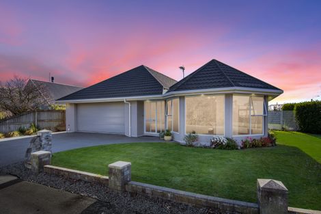 Photo of property in 125 Winters Road, Mairehau, Christchurch, 8052