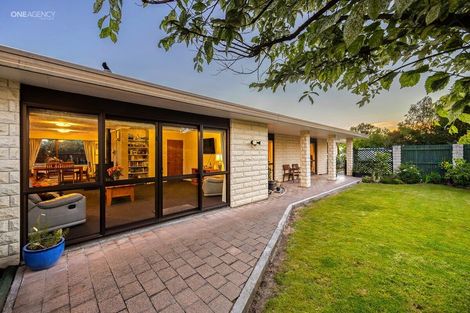Photo of property in 5 Luxton Place, Rangiora, 7400