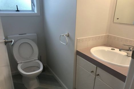 Photo of property in 2/460 East Coast Road, Windsor Park, Auckland, 0630