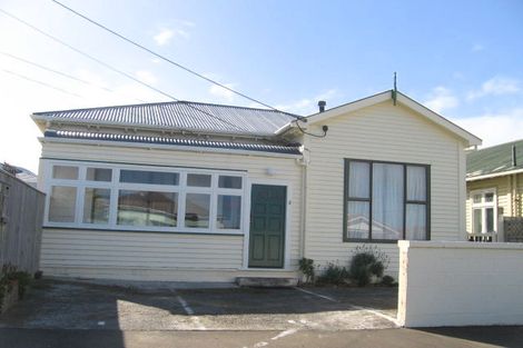 Photo of property in 4 Toru Street, Lyall Bay, Wellington, 6022