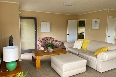 Photo of property in 42 Claverdon Drive, Massey, Auckland, 0614