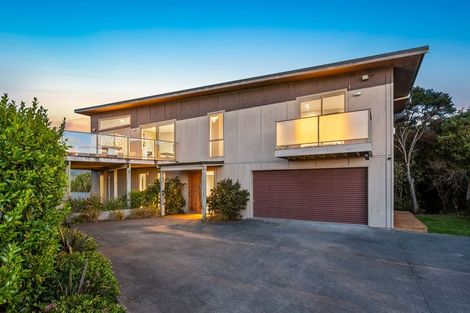 Photo of property in 6 Ocean Vista Lane, Paraparaumu, 5032