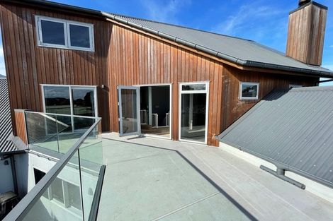 Photo of property in 15 Russell Drive, Oakura, 4314