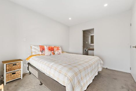 Photo of property in 9 Paina Crescent, Massey, Auckland, 0614