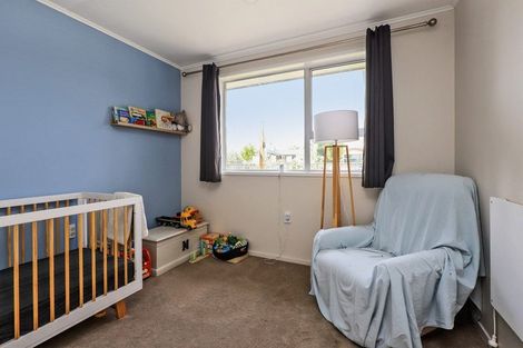 Photo of property in 2 Murdoch Place, Raureka, Hastings, 4120