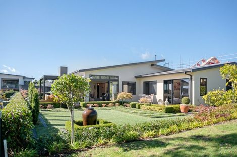 Photo of property in 19 Kotare Drive, Waiwhakaiho, New Plymouth, 4312