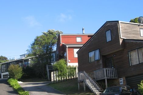 Photo of property in 2/100 Mountbatten Avenue, Hillcrest, Auckland, 0627