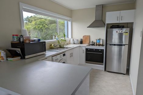 Photo of property in 8d Nikau Road, Point Howard, Lower Hutt, 5013