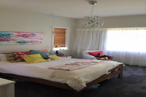 Photo of property in 1 Hawthorne Street, Strowan, Christchurch, 8052