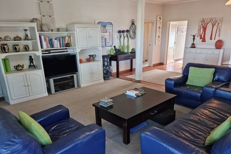 Photo of property in 399 Marine Parade, Napier South, Napier, 4110