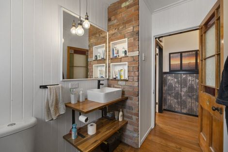 Photo of property in 162 Tukapa Street, Westown, New Plymouth, 4310