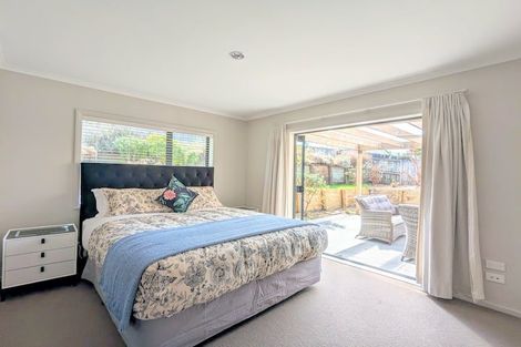 Photo of property in 51 Hamon Place, Pukehangi, Rotorua, 3015