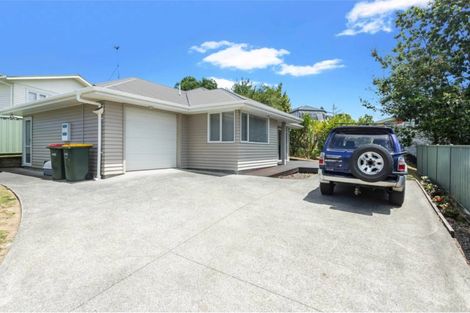 Photo of property in 11 Fairlea Road, Te Atatu South, Auckland, 0610