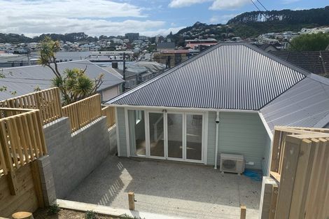 Photo of property in 16a Florence Street, Newtown, Wellington, 6021