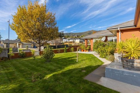 Photo of property in 2 Tui Drive, Picton, 7220