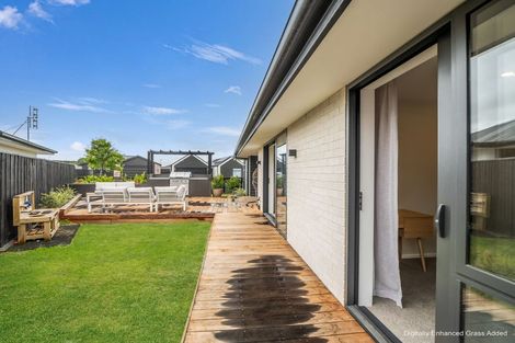 Photo of property in 13 Stackwood Avenue, Woodend, 7610