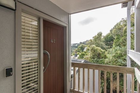 Photo of property in 42 Fairview Crescent, Kelburn, Wellington, 6012