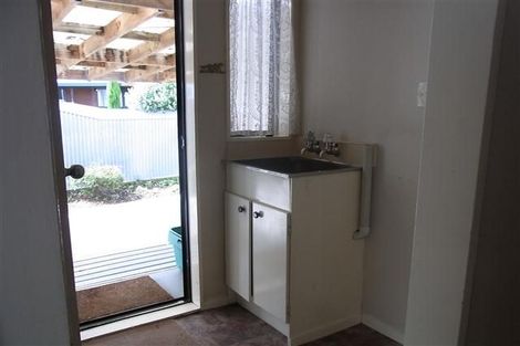 Photo of property in 14 Dellys Grove, Levin, 5510