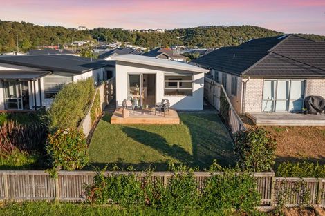 Photo of property in 3 Foley Grove, Pyes Pa, Tauranga, 3110