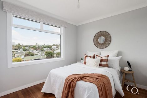 Photo of property in 14 Kingswood Road, Brookfield, Tauranga, 3110