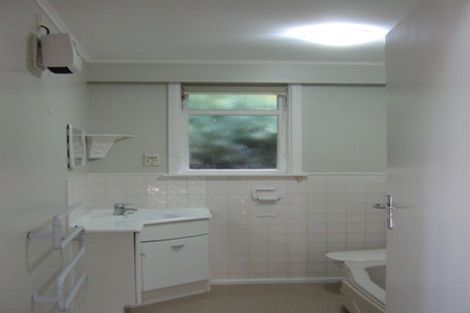 Photo of property in 48 Kahu Road, Paremata, Porirua, 5024