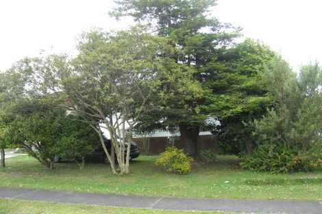 Photo of property in 5 Yearsley Place, Manurewa, Auckland, 2102