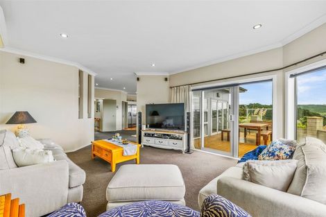 Photo of property in 1 Hollyford Place, Aotea, Porirua, 5024