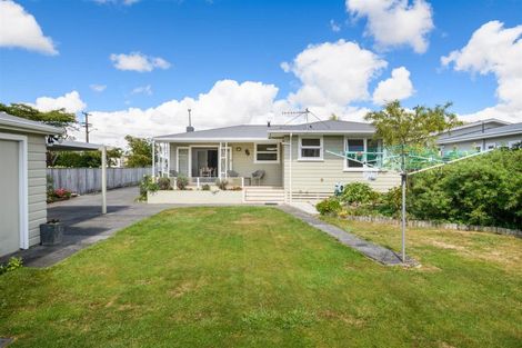 Photo of property in 10 Bond Street, Marton, 4710