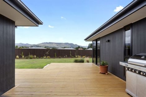 Photo of property in 12 Ruru Place, Oxford, 7430