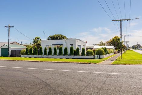 Photo of property in 6 High Street West, Waitara, 4320