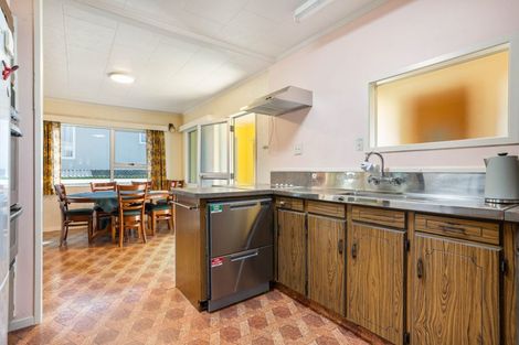Photo of property in 101 Mark Street, Whangamata, 3620