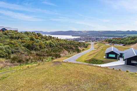 Photo of property in 15 Sparrowhawk Way, Kinloch, Taupo, 3377