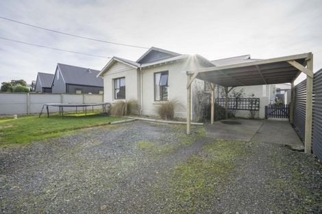 Photo of property in 16 Charles Street, Grasmere, Invercargill, 9810