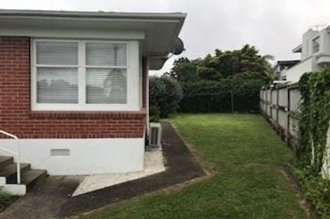 Photo of property in 6/19 Lake Pupuke Drive, Takapuna, Auckland, 0622