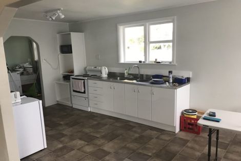 Photo of property in 90 Holland Road, Fairfield, Hamilton, 3214