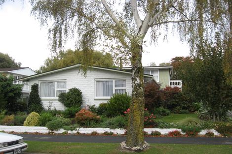 Photo of property in 65 Parkstone Avenue, Ilam, Christchurch, 8041