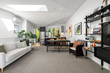 Photo of property in 1/18 Oriental Terrace, Oriental Bay, Wellington, 6011