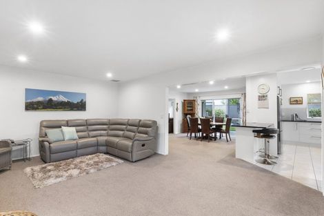 Photo of property in 12 Sycamore Place, Pukete, Hamilton, 3200