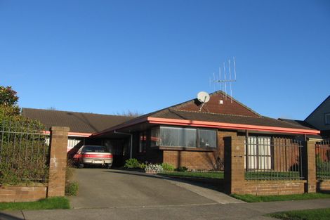 Photo of property in 105 John F Kennedy Drive, Milson, Palmerston North, 4414